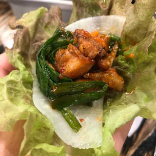 고향원조숯불닭갈비 [고향산천원조숯불닭갈비] 뼈없는 숯불닭갈비 2인세트 — 5점을 준 리뷰어가 2018년 9월 올린 사용 사진