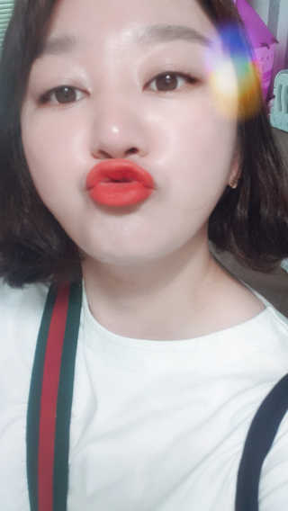 [블랙루즈] 컬러 락 하트 틴트 1+1 — 5점을 준 리뷰어가 2019년 8월 올린 사용 사진