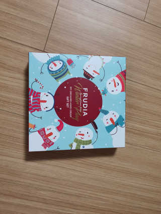[후르디아] 보들보들 아기손 만드는 핸드크림세트 — 5점을 준 리뷰어가 2019년 11월 올린 사용 사진