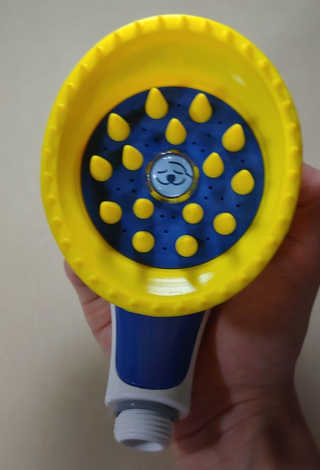 Pethroom 페스룸 PETHROOM RELAX SHOWER 페스룸 릴렉스 샤워기 — 5점을 준 리뷰어가 2018년 11월 올린 사용 사진