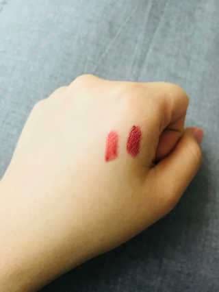 터치인솔 메탈리스트 리퀴드 포일 립스틱 5종 — 5점을 준 리뷰어가 2018년 3월 올린 사용 사진