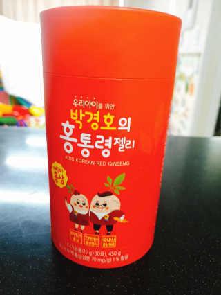 메이준뉴트리 박경호의 어린이 홍삼 홍통령젤리 30포 — 5점을 준 리뷰어가 2020년 2월 올린 사용 사진