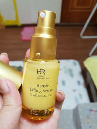 아이소이 불가리안 로즈 인텐시브 리프팅 세럼 20ml 탄력세럼 — 5점을 준 리뷰어가 2018년 11월 올린 사용 사진