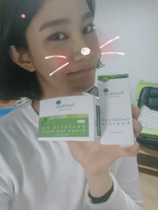 퓨어힐스 센텔라 90 앰플 + 센텔라 65 그린티팩 — 5점을 준 리뷰어가 2019년 3월 올린 사용 사진