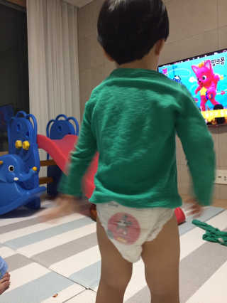 보솜이 베이비케어 팬티형 기저귀 — 4점을 준 리뷰어가 2019년 3월 올린 사용 사진