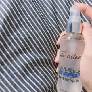 dr.eslee 안티세범 백크네 스프레이 — 5점을 준 리뷰어가 2019년 4월 올린 사용 사진