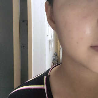 밀키드레스 바비메이크 베일 쿠션 — 4점을 준 리뷰어가 2018년 6월 올린 사용 사진
