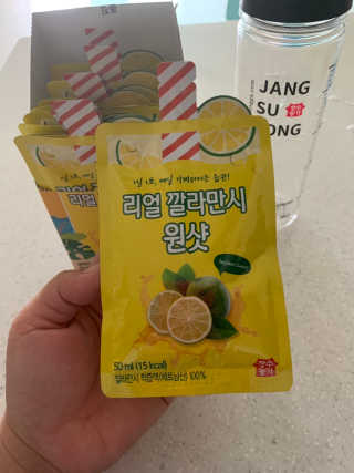 장수농가 리얼깔라만시 원샷 50ml 10팩+보틀 — 3.5점을 준 리뷰어가 2019년 5월 올린 사용 사진
