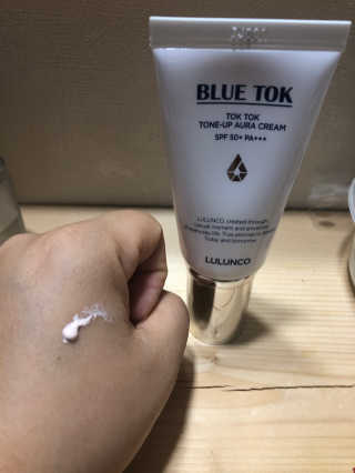[룰루앤코] 블루톡 톤업 광채 크림 — 5점을 준 리뷰어가 2020년 2월 올린 사용 사진