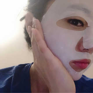 라씨엘르 비 샤인 쥬얼리 마스크 톤업광채 — 5점을 준 리뷰어가 2019년 3월 올린 사용 사진