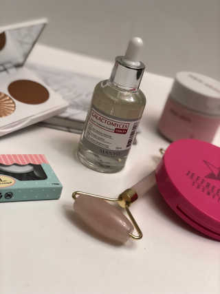 [마녀 공장] 발가락 토미 니아신 에센스 50ml — 5점을 준 리뷰어가 2019년 1월 올린 사용 사진