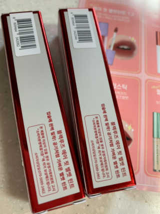 [블랙루즈] 에어 핏 벨벳 틴트4 1+1 — 4점을 준 리뷰어가 2019년 7월 올린 사용 사진