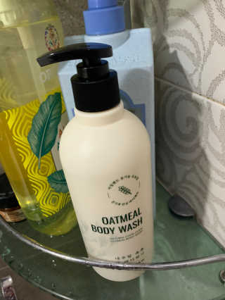 (주)에네스티 내추럴 촉촉  오트밀 바디워시 500ml — 5점을 준 리뷰어가 2019년 12월 올린 사용 사진