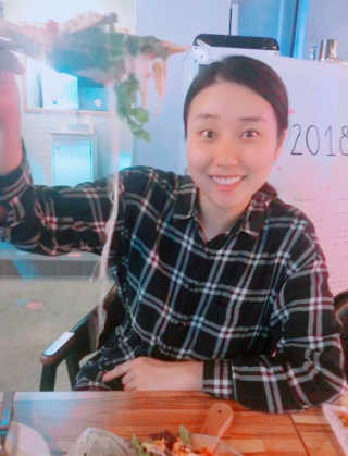 [크랩프트 신도림본점] 쉬림프 샐러드 피자 — 4.33점을 준 리뷰어가 2018년 10월 올린 사용 사진