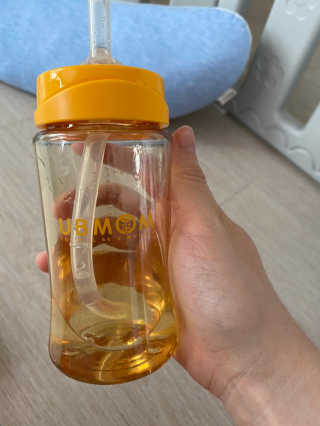 유비맘 PPSU 젖병 노꼭지_260ml_컬러 랜덤 발송 — 3.5점을 준 리뷰어가 2020년 3월 올린 사용 사진
