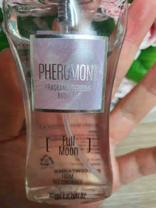 레드컨테이너 페로몬향 퍼퓸 바디미스트 80ml — 5점을 준 리뷰어가 2020년 2월 올린 사용 사진