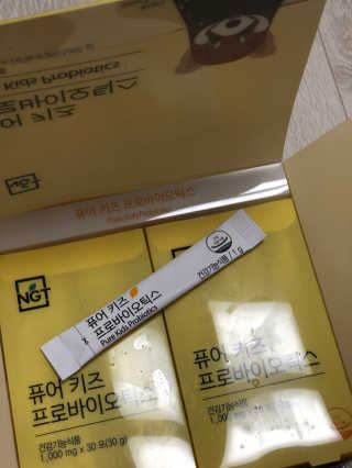 네츄럴굿띵스 퓨어 키즈 프로바이오틱스 60포 — 5점을 준 리뷰어가 2019년 6월 올린 사용 사진