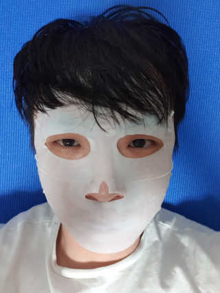 23years old 코쿤 윌로우 실키 마스크 — 5점을 준 리뷰어가 2018년 11월 올린 사용 사진
