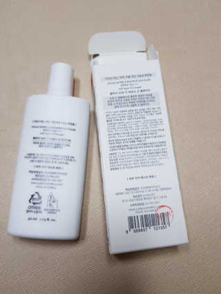 쥴라이Jullai 슈퍼 12 바운스 선 플루이드 SPF50+ PA++++ — 5점을 준 리뷰어가 2019년 7월 올린 사용 사진