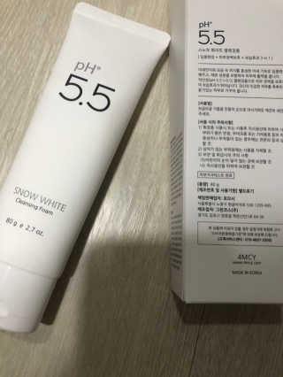 포므시 스노우화이트클렌징폼pH5.5 — 5점을 준 리뷰어가 2020년 1월 올린 사용 사진