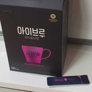 한국맥널티 아이브루 헤이즐넛향 100T — 5점을 준 리뷰어가 2019년 10월 올린 사용 사진