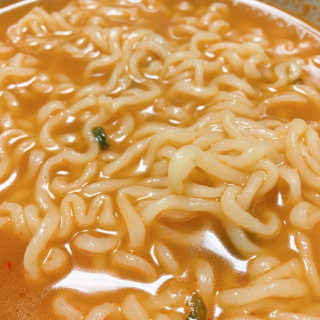 라면 그대로가 제일 맛있는 더엄마라면 — 3점을 준 리뷰어가 2019년 9월 올린 사용 사진