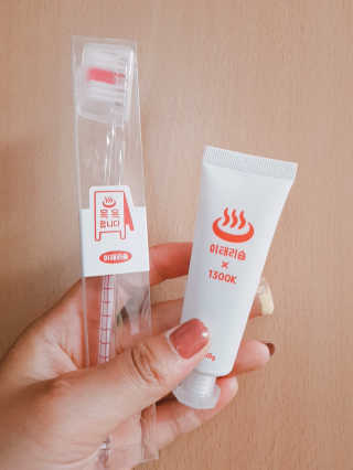 이태리숍 덴탈케어_치약 칫솔 — 4.67점을 준 리뷰어가 2018년 4월 올린 사용 사진