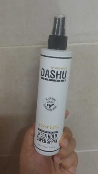 다슈코리아 다슈 포 맨 프리미엄 메가 홀드 슈퍼 스프레이 250ml — 5점을 준 리뷰어가 2019년 3월 올린 사용 사진