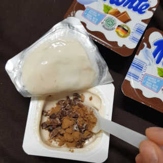 몬테밀크디저트 초코&바닐라 — 5점을 준 리뷰어가 2018년 3월 올린 사용 사진