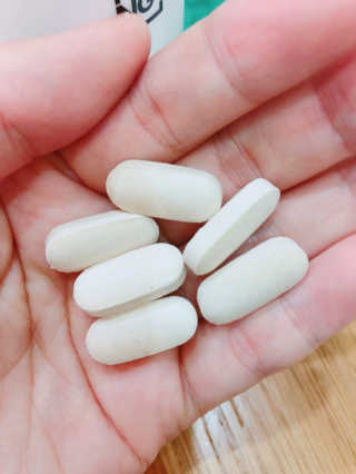 네츄럴굿띵스 퓨어 효모 아연 60일분 — 5점을 준 리뷰어가 2018년 11월 올린 사용 사진