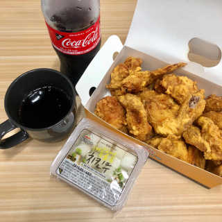 [치킨마루]-  빠사칸윙봉현미 + 콜라 500ml — 5점을 준 리뷰어가 2019년 7월 올린 사용 사진