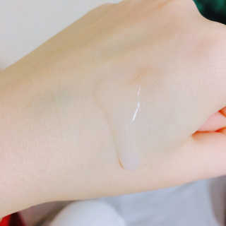 올리베리어 듀얼 모이스트 히알루론 에센스 — 5점을 준 리뷰어가 2016년 10월 올린 사용 사진