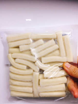 두번째 국떡 국가대표 떡볶이 1팩 + 영미칩 2봉 증정 — 5점을 준 리뷰어가 2019년 2월 올린 사용 사진