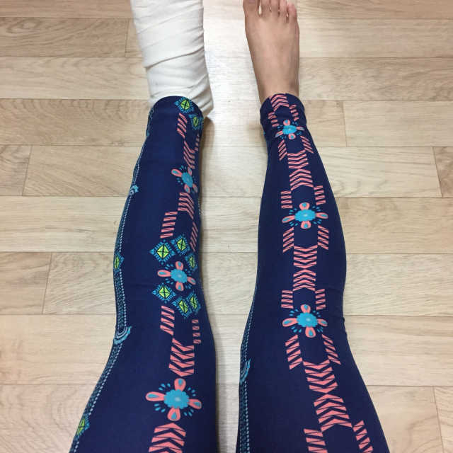 봄가을겨울 네이비패턴 패션레깅스 리뷰 사진