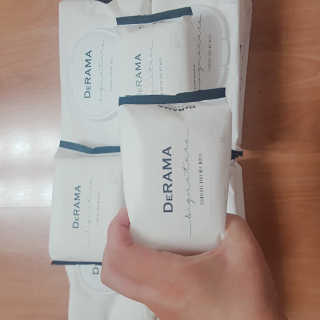 드라마 아기물티슈 드라마 시그니처 아기물티슈 — 5점을 준 리뷰어가 2018년 12월 올린 사용 사진