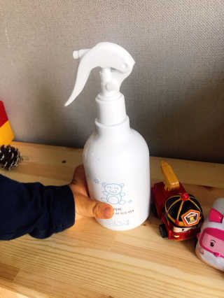 그린그램 베이비 뿌리는 살균 소독제 살균소독수 — 4점을 준 리뷰어가 2020년 3월 올린 사용 사진