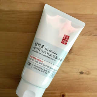 일리윤 세라마이드 아토 집중 크림 — 5점을 준 리뷰어가 2017년 10월 올린 사용 사진