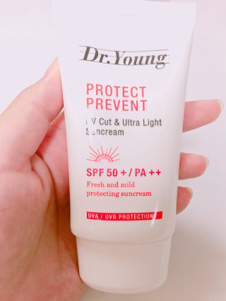 닥터영 유브이 컷 앤 울트라 라이트 썬크림 SPF50+ PA++ 50ml — 5점을 준 리뷰어가 2016년 7월 올린 사용 사진
