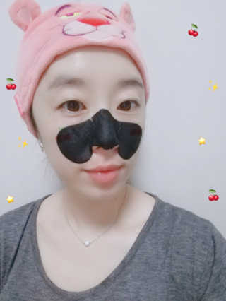 미팩토리 3단 돼지코팩 1box + 3단 흑돼지코팩 1box — 5점을 준 리뷰어가 2019년 7월 올린 사용 사진