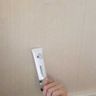 나이팅게일 티타민 크림 리뉴얼 — 4.67점을 준 리뷰어가 2018년 3월 올린 사용 사진