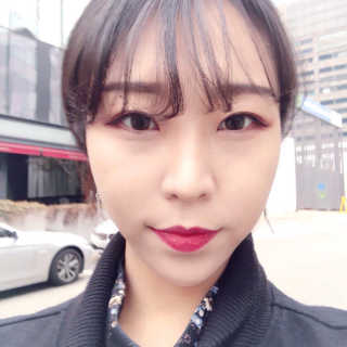 헤이미쉬 데일리즘 코랄릭 스틱 아이 섀도우 — 5점을 준 리뷰어가 2018년 3월 올린 사용 사진