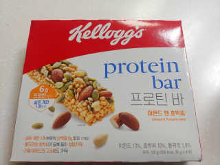 켈로그 프로틴바 멀티팩+프로틴 그래놀라 쉐이크 2종 — 5점을 준 리뷰어가 2020년 1월 올린 사용 사진