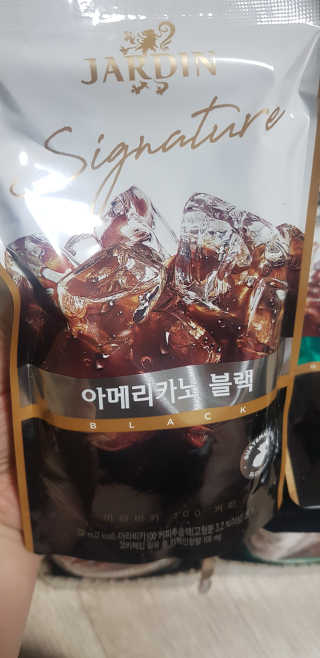 (주)쟈뎅 쟈뎅 시그니처 블랙, 헤이즐넛 230ml — 5점을 준 리뷰어가 2018년 6월 올린 사용 사진