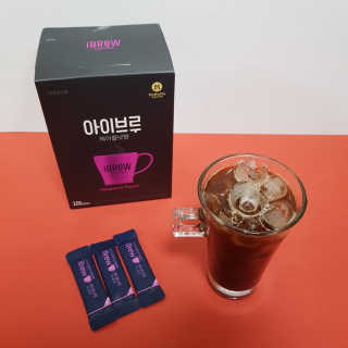 한국맥널티 아이브루 헤이즐넛향 100T — 5점을 준 리뷰어가 2019년 10월 올린 사용 사진