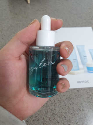헤이톡 블루 아줄렌 카밍앰플 — 5점을 준 리뷰어가 2020년 1월 올린 사용 사진