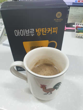 한국맥널티 아이브루 방탄커피 — 5점을 준 리뷰어가 2019년 9월 올린 사용 사진