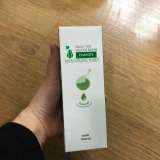 데일리톡스톡스 데일리톡스 워터밤 차요테 모이스처라이징 토너 — 4.5점을 준 리뷰어가 2018년 3월 올린 사용 사진