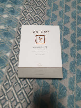 GoodDay Skincare GoodDay 강황 마스크 — 5점을 준 리뷰어가 2020년 2월 올린 사용 사진