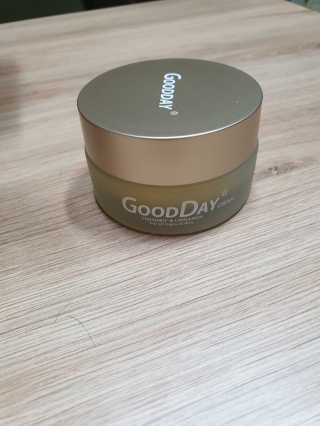 GoodDay Skincare GoodDay 강황 크림 — 5점을 준 리뷰어가 2019년 8월 올린 사용 사진