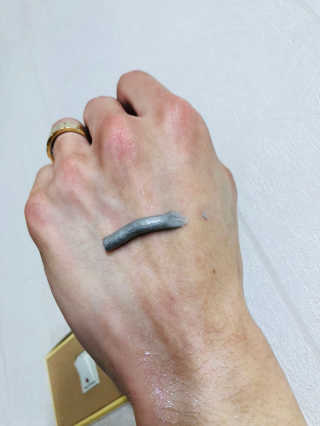 맨즈스킨 블랙파워 클렌징폼 — 4.33점을 준 리뷰어가 2017년 11월 올린 사용 사진